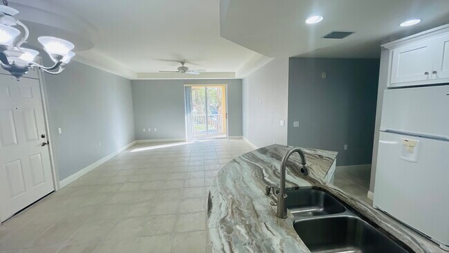 Foto del edificio - 1504 SW 50th St
