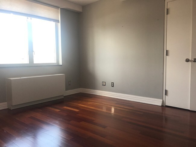 Building Photo - 1408 31st Ave