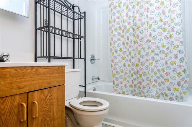 Foto del edificio - 51996 NY-10