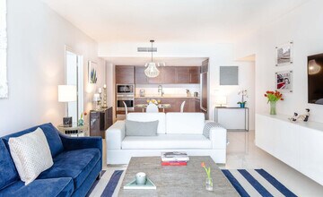 Building Photo - 485 Brickell Ave