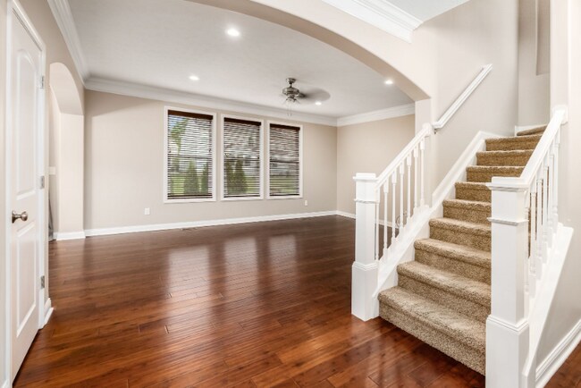 Foto del edificio - 294 McElhinny Ln