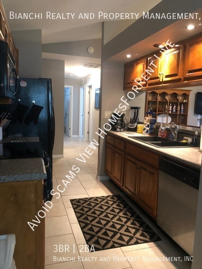 Building Photo - Exquisite Clearwater Home with Private Poo...