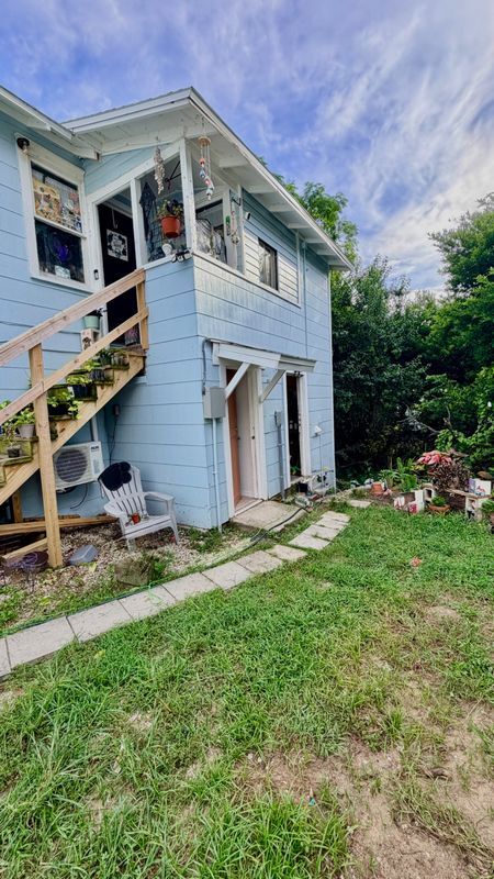 Building Photo - 138 S Peninsula Dr
