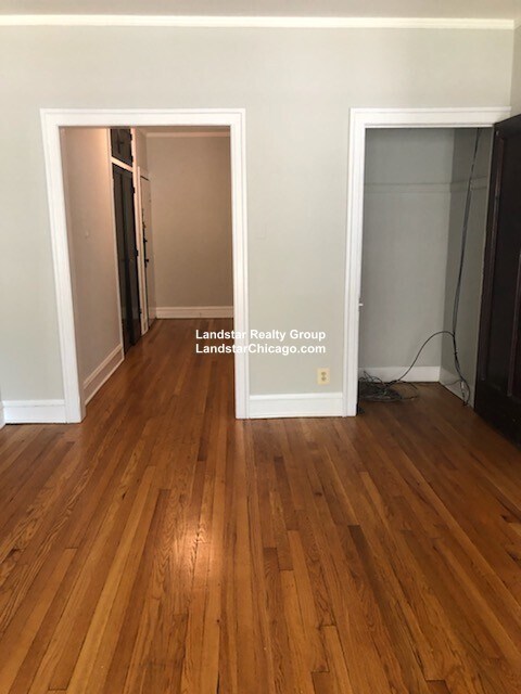 Building Photo - 736 Reba Pl