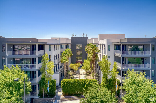 Entrada - Echelon at Centennial Hills