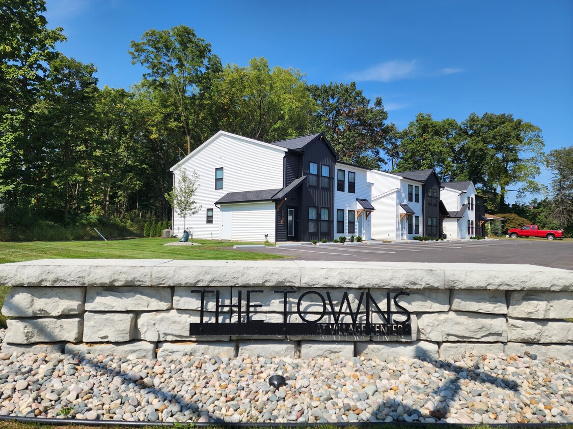 Primary Photo - 8201 Secor Rd