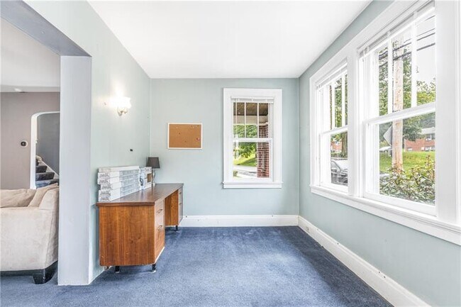 Building Photo - 307 Ambridge Ave