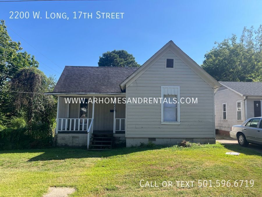 Primary Photo - 2200 W Long 17th St