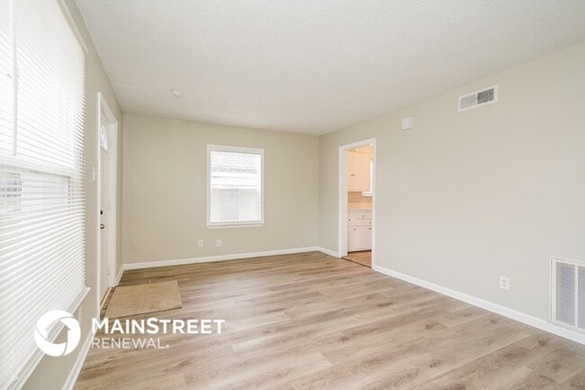 Building Photo - 3428 N Riley Ave