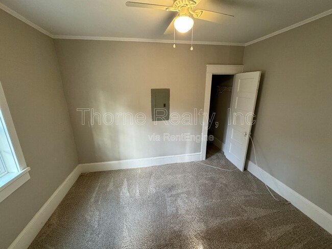 Building Photo - 605 Hammond St