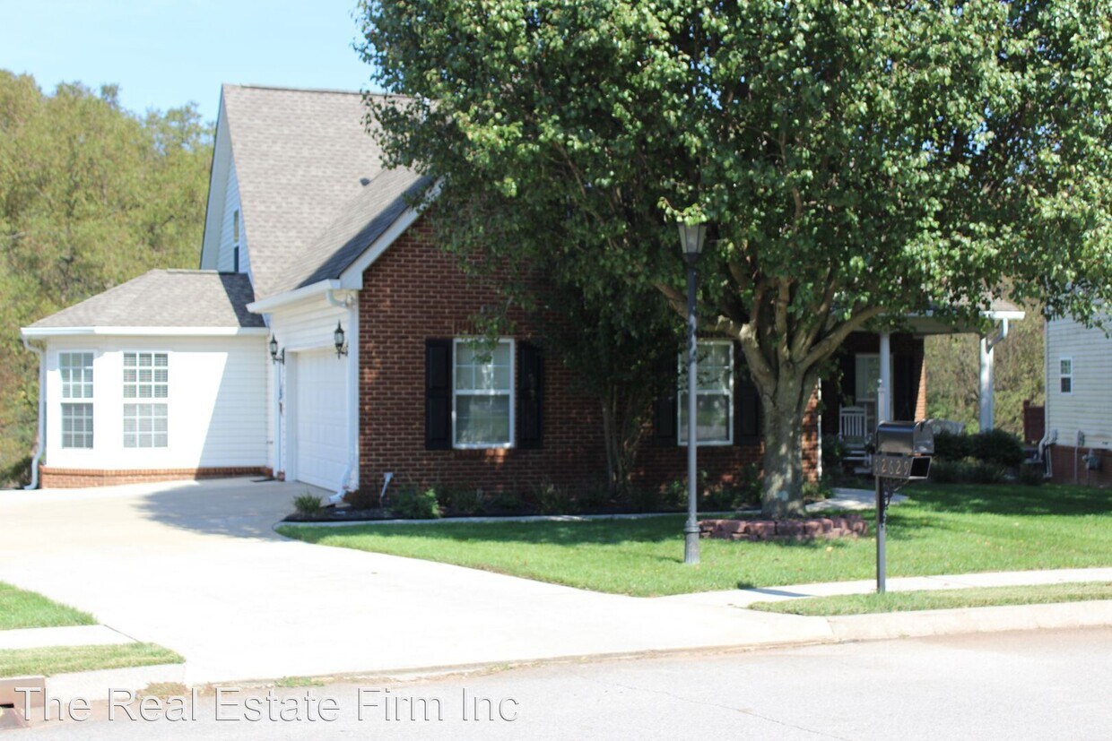 Primary Photo - 3 br, 2 bath House - 12629 Clear Ridge Rd