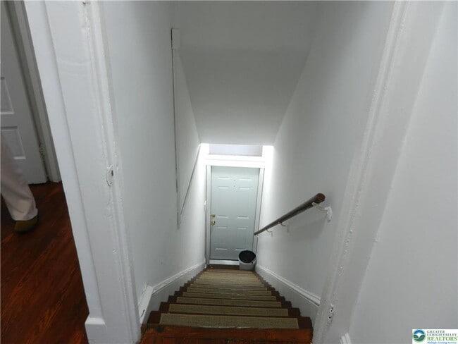 Foto del edificio - 1428 Center St