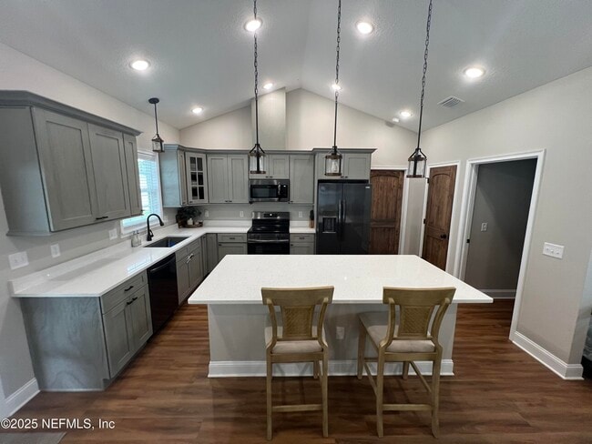 Foto del edificio - 4930 SE 10th Pl