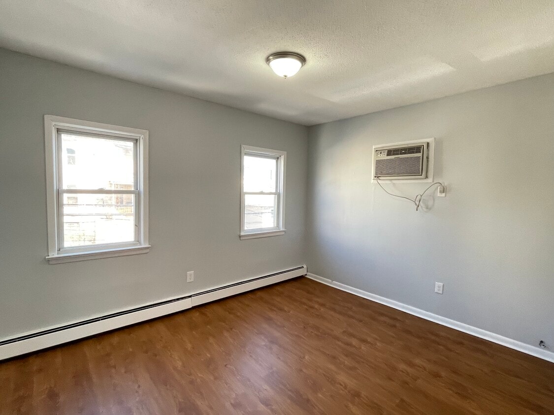 42 Tappan St Unit 2, Kearny, NJ 07032 Apartments in Kearny, NJ