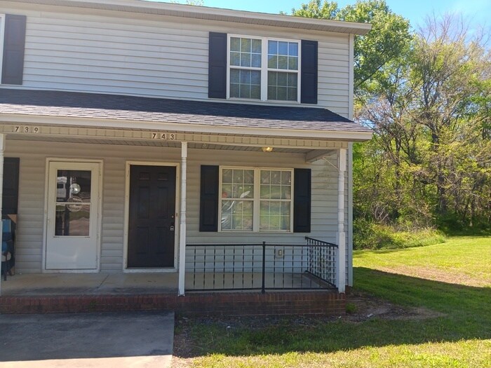 743 Treasure Dr SW, Concord, NC 28025 Townhome Rentals in Concord NC
