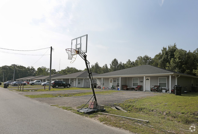 Building Photo - CRAWFORD ESTATES