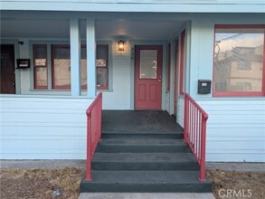 Building Photo - 330 Daisy Ave