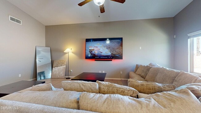 Building Photo - 12132 Mesquite Thorn Dr