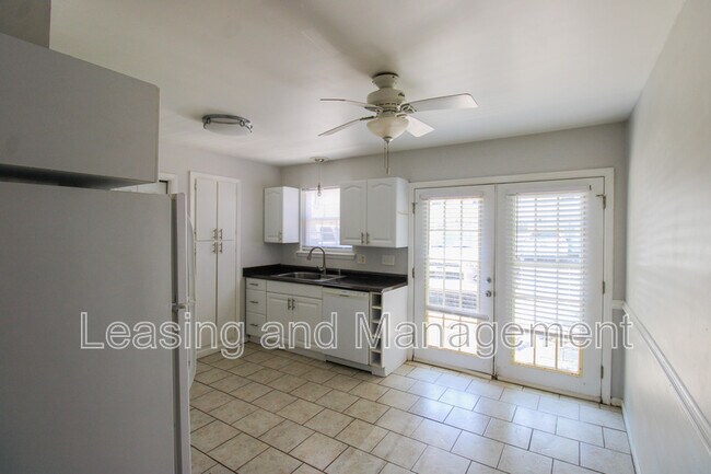 Foto del edificio - 1423 Ashley River Rd