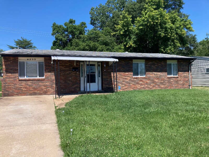 Foto principal - 4233 Calvert Ave