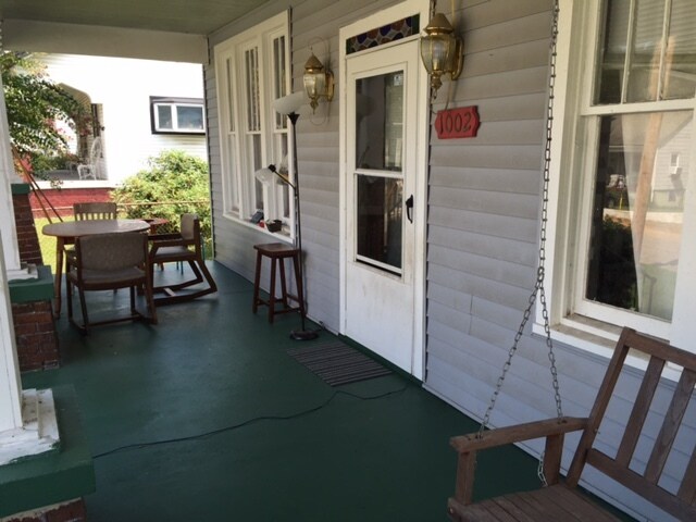 Foto del edificio - 1002 Spain Ave