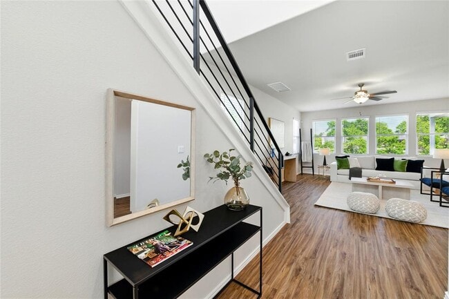 Building Photo - 10207 Buster Dr