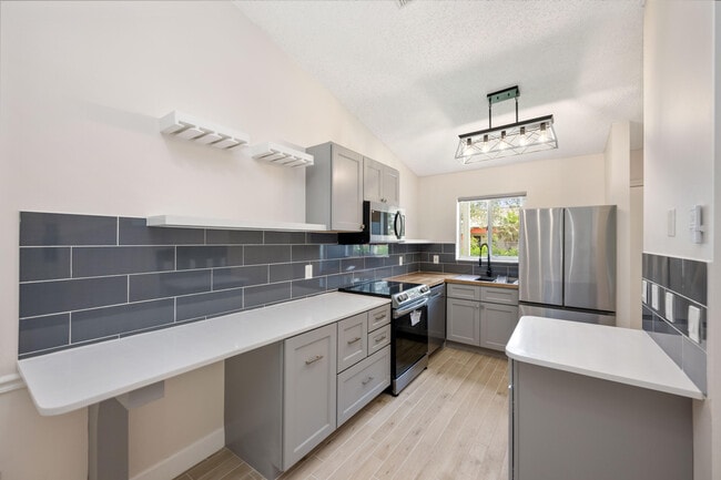 Foto del edificio - 5214 Stacy St