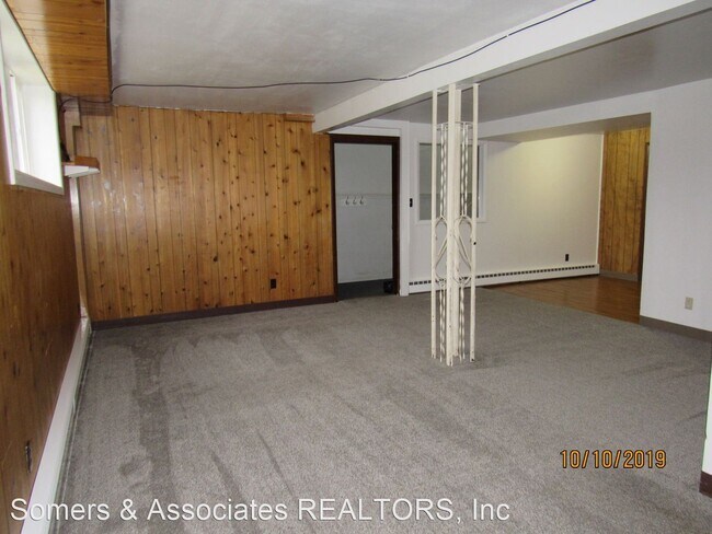 Building Photo - 3442 Hurst Rd