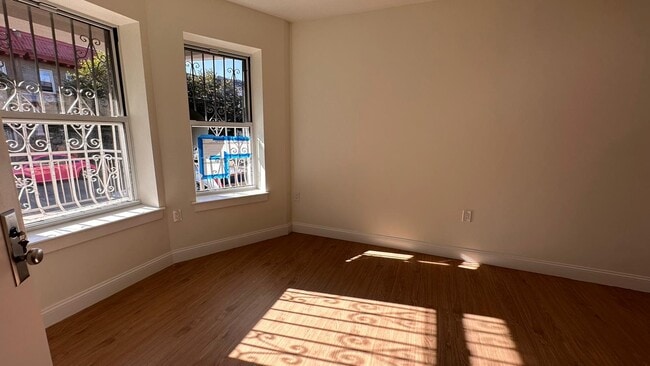 Foto del edificio - 63 Highland Pl