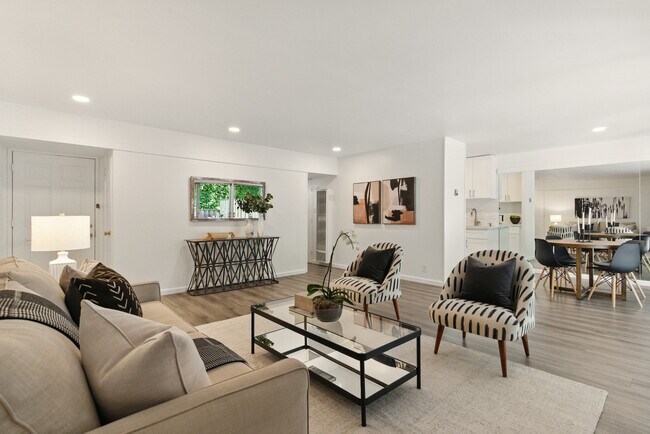 Living room-photo 3 - 67 Brookwood Rd