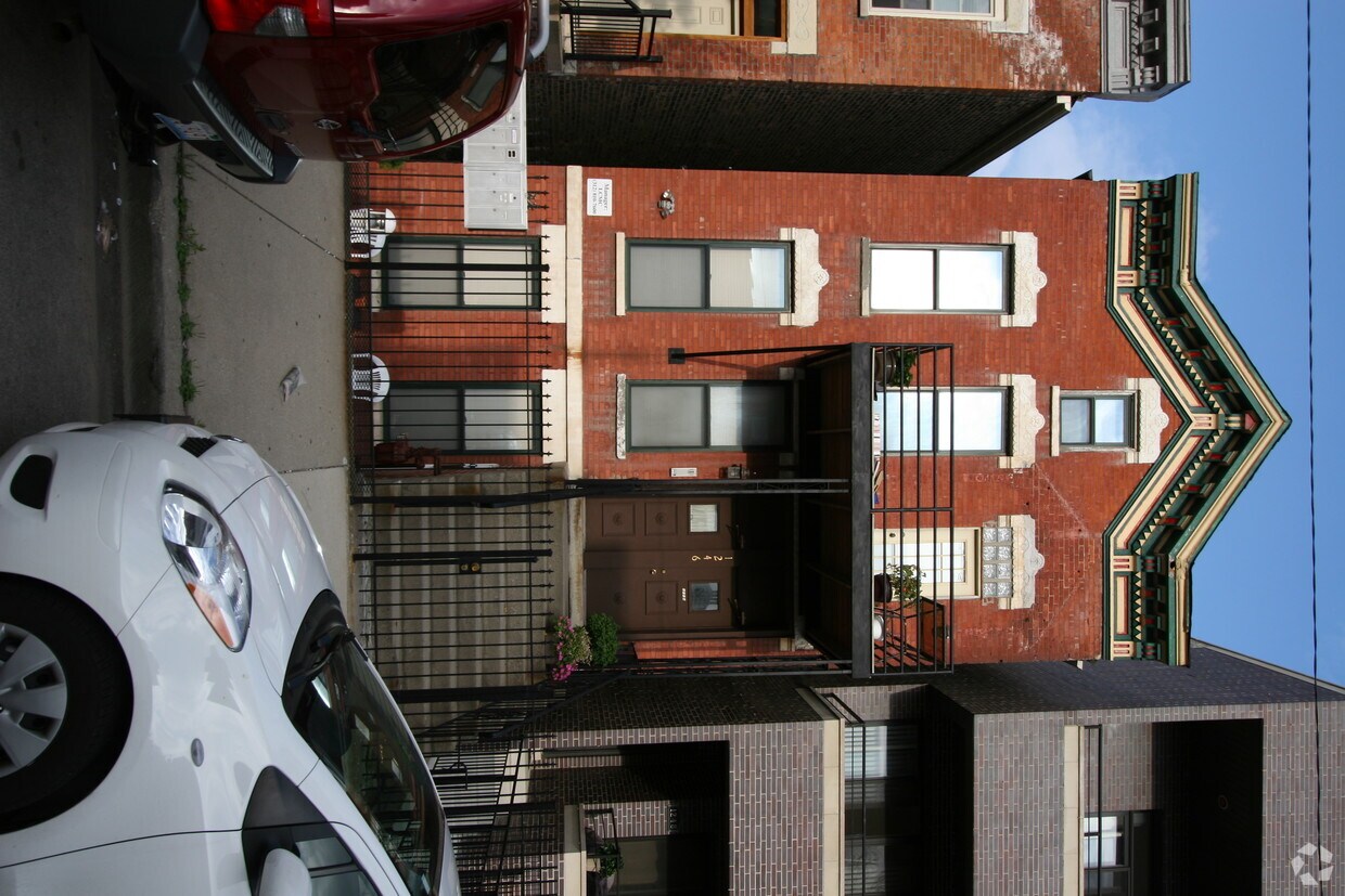 Building Photo - 1246 N Cleaver St