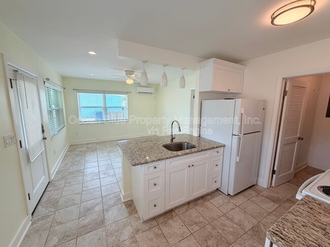 Photo - 206 Bates Ave Apartment