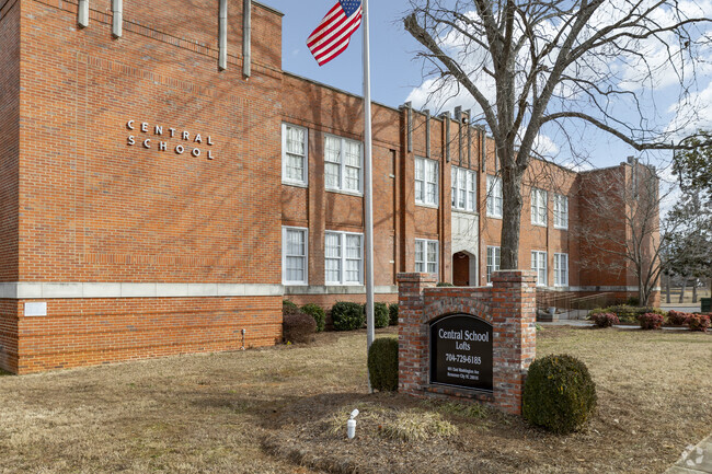 Lofts de la escuela central - Bessemer City Residential