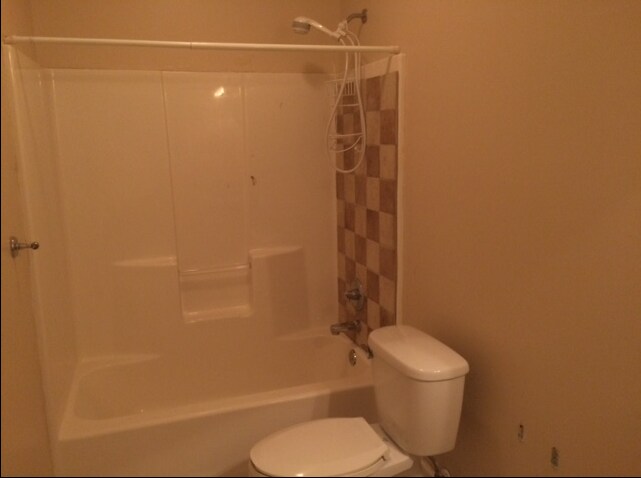 Building Photo - 105 Mayfield Dr