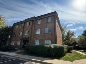 Building Photo - 905 Casey Ct
