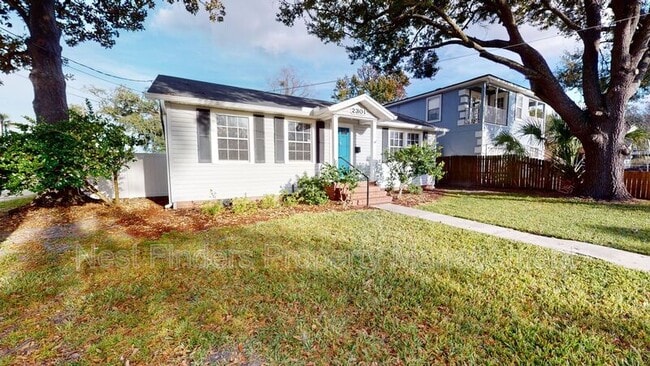 Building Photo - 2301 Bethune Ave
