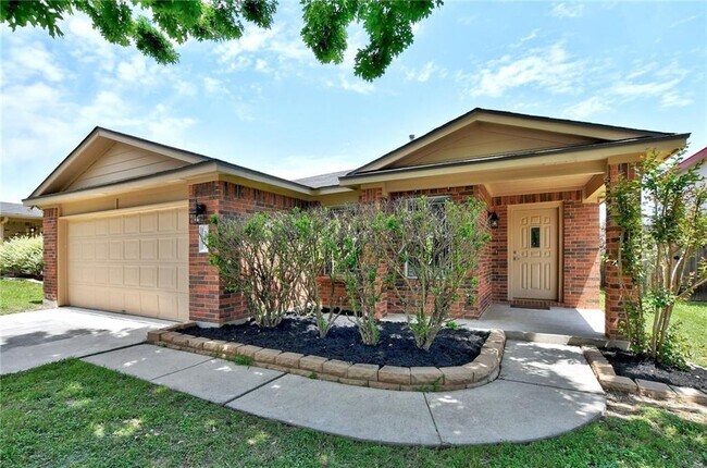 Building Photo - 107 Spur Cove