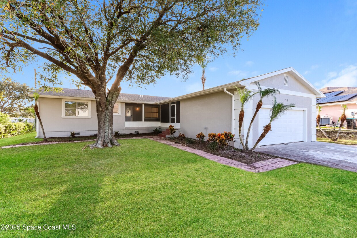 Foto principal - 2118 Trillo Rd SE