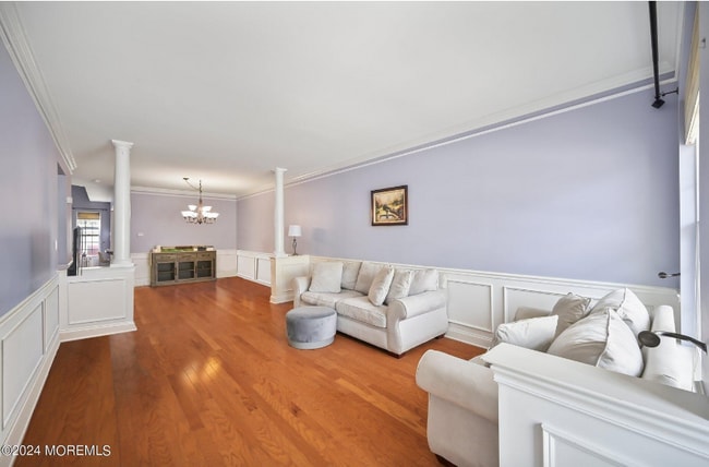 Foto del edificio - 94 Brookfield Dr
