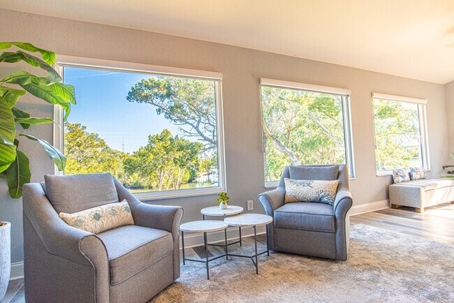 Foto del edificio - 2247 S Waterman Dr