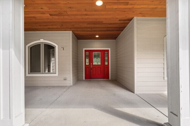 Foto del edificio - 6 Bed 4 Bath Daylight Rancher on Acreage in Mead School District.  Absolutely Gorgeous