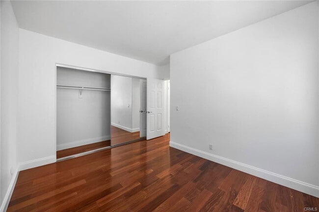 Building Photo - 25 Paradise Cove