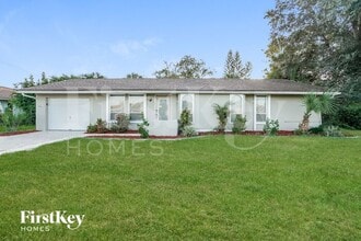 Building Photo - 2582 Lake View Blvd