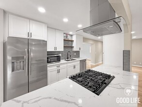 Building Photo - 2679 Alta View Dr