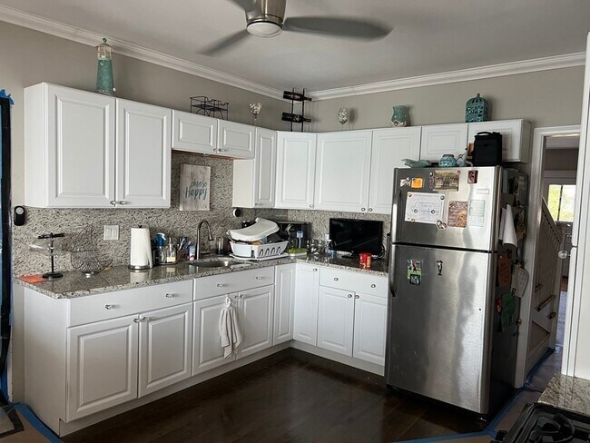 Foto del edificio - 97 Court Rd