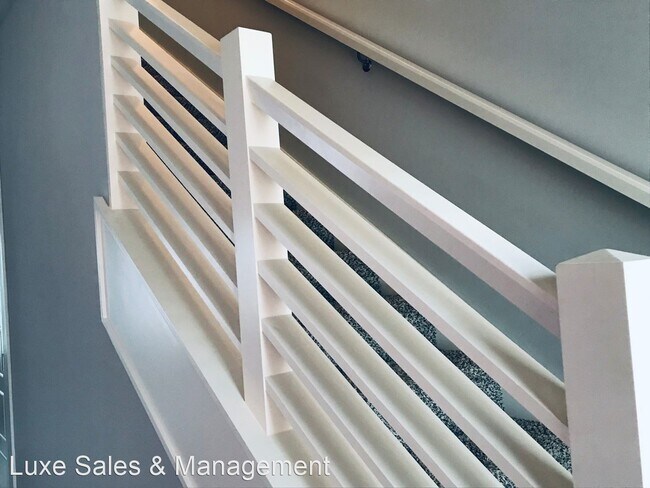 Building Photo - 3 br, 2.5 bath House - 17605 Hampton Park ...