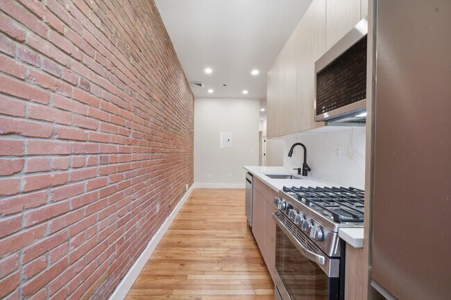 Foto del edificio - 213 York St