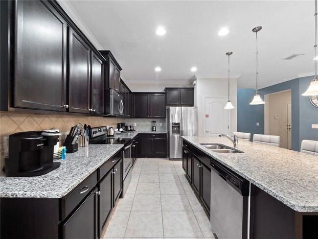 Foto del edificio - 8825 Rhodes St