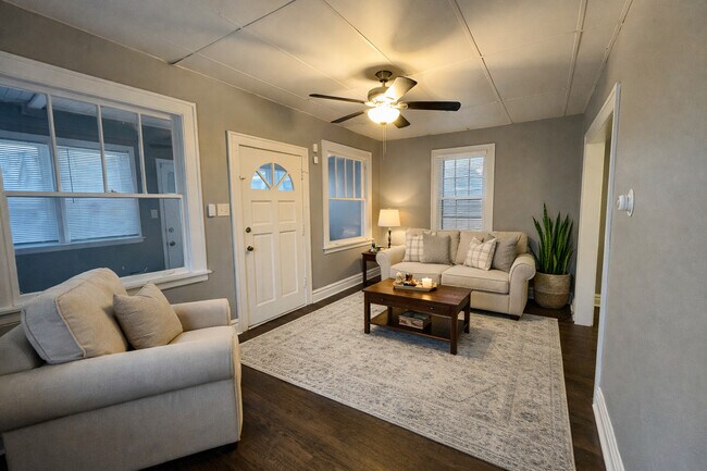 Foto del edificio - 541 Forsythe Ave