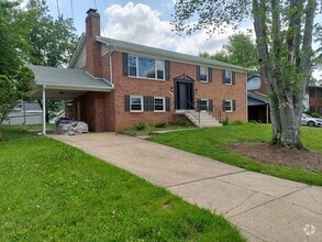 Building Photo - 9706 Glen Way